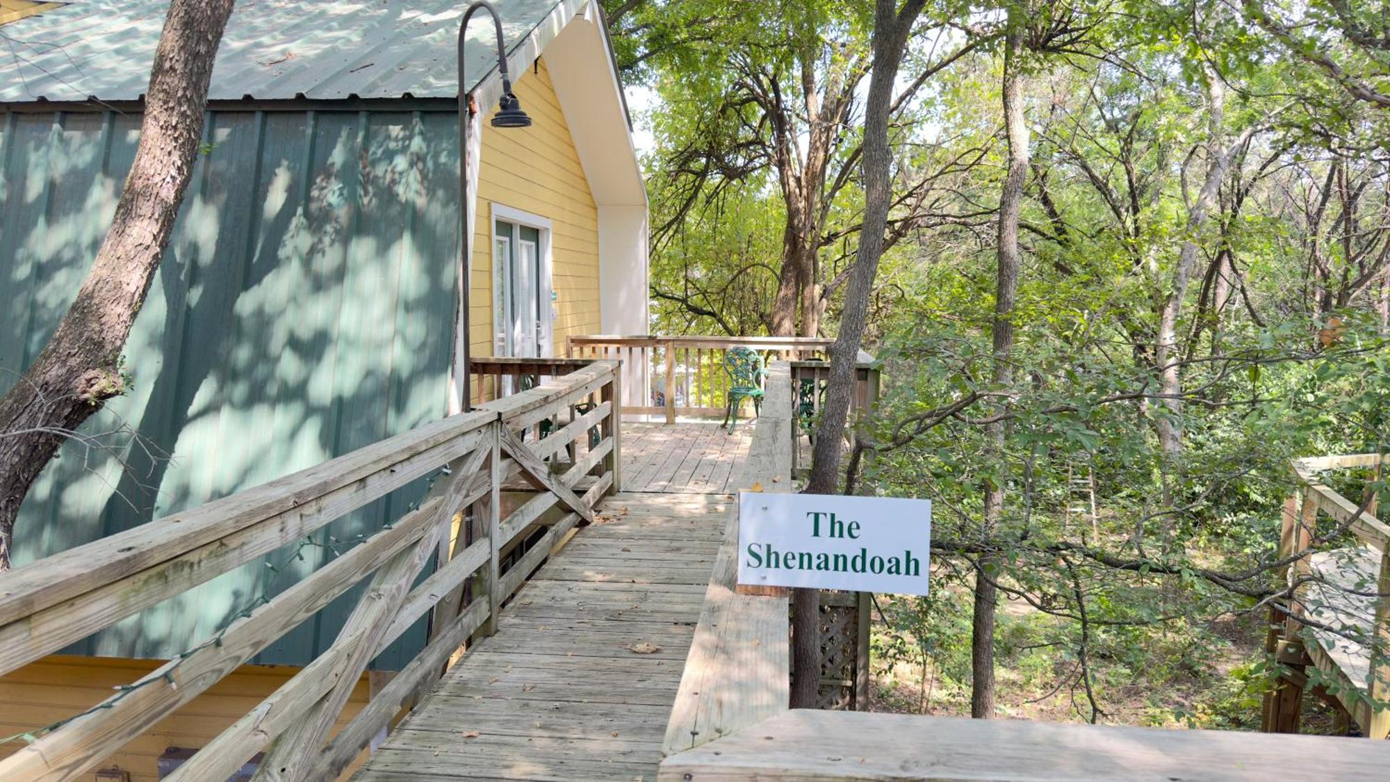 Bed And Breakfast On White Rock Creek Waco Eksteriør billede